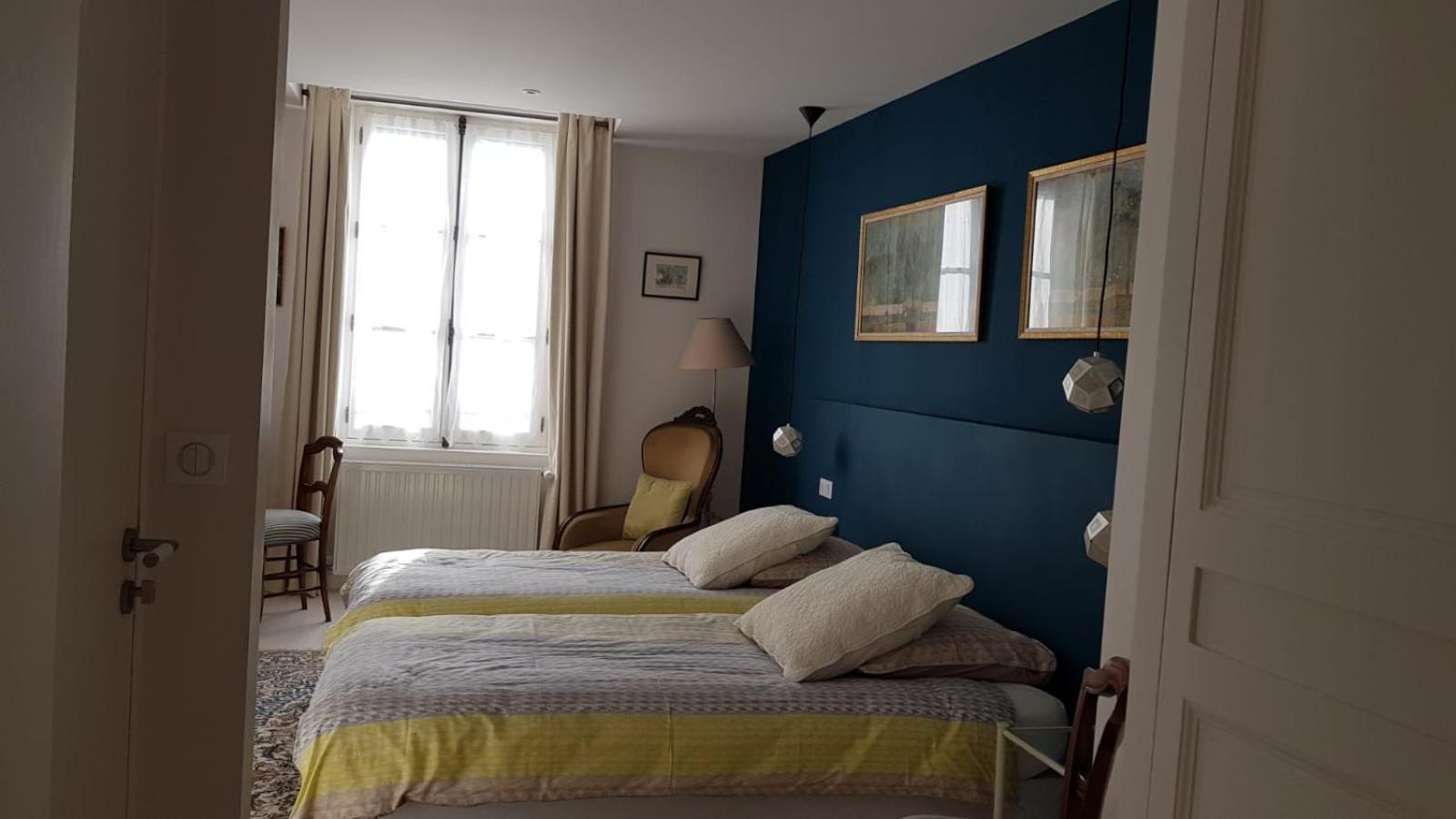 Villa Mary Amboise Bagian luar foto